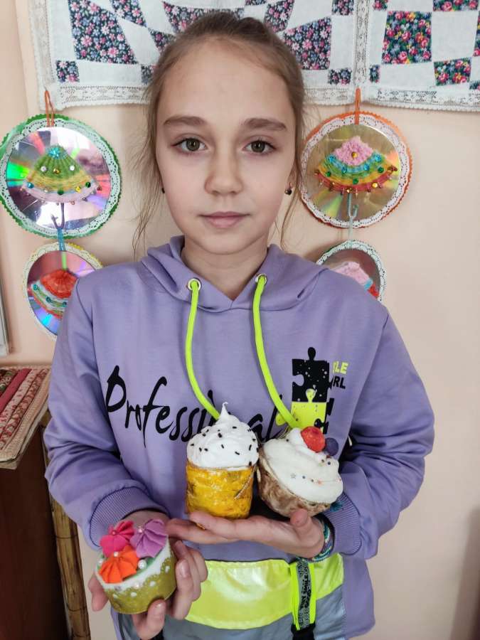 Пирожное из сказки «Алиса в стране чудес»